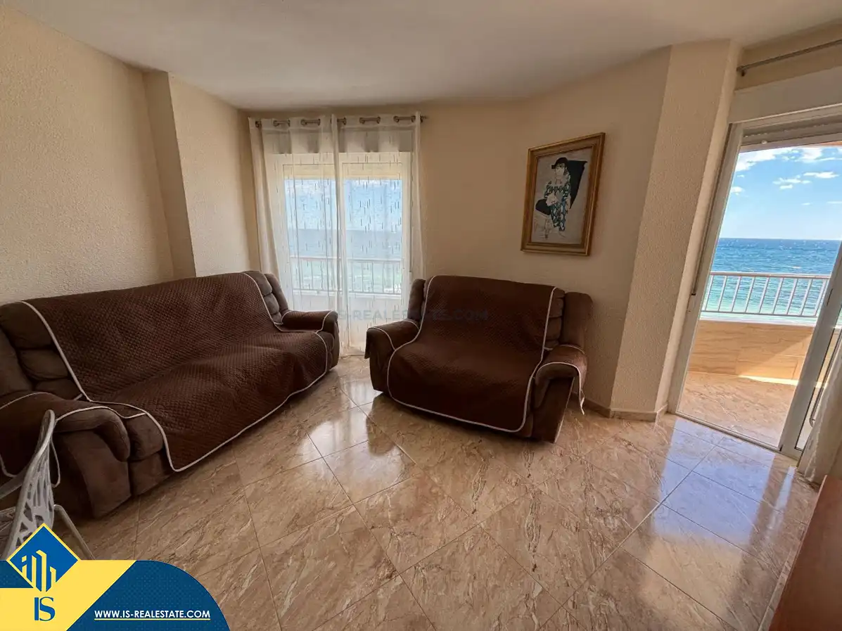 Piso con terraza en venta en Playa de los Locos, imagen 3