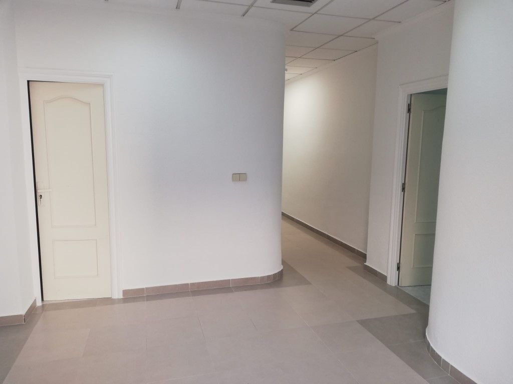 Oficina de lloguer en Algorfa