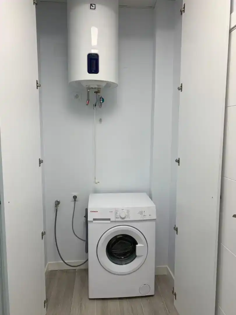 Bathroom of Flat for rent in Guadalupe  with Air Conditioner, Furnished and Oven