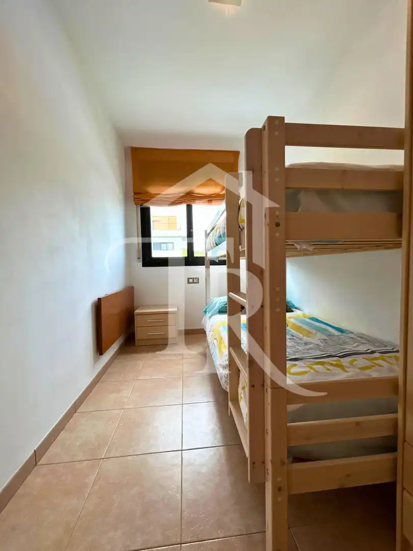 Dormitori de Casa adosada en venda en Roda de Berà amb Aire condicionat, Calefacció i Jardí privat