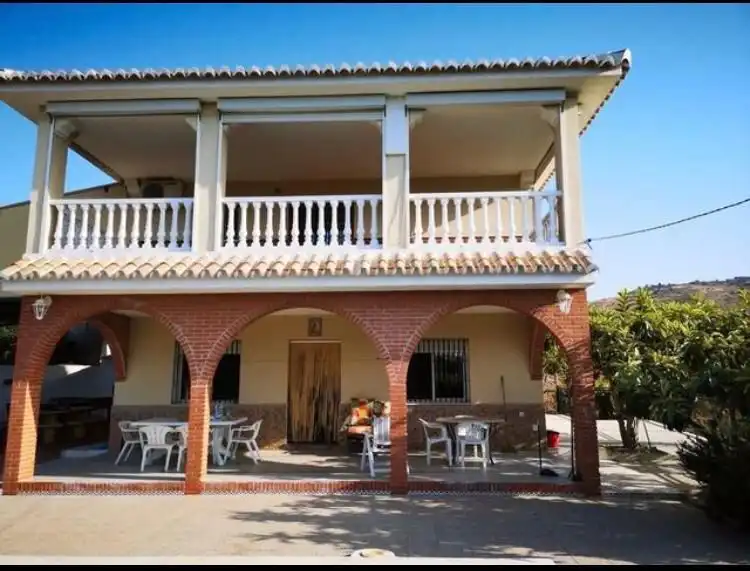 Exterior view of Houses for sale in Vélez-Málaga  with Terrace and Swimming Pool