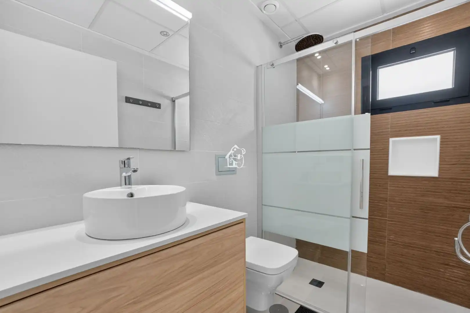 Bany de Casa o xalet de lloguer en Benijófar amb Aire condicionat, Jardí privat i Terrassa