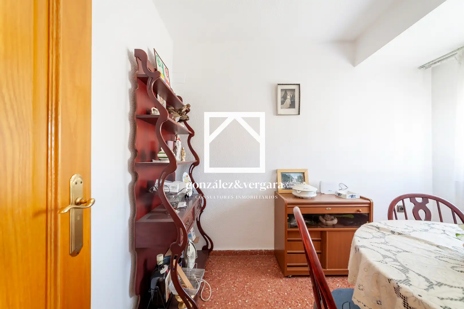 Habitación de Piso en venta en Valencia con Balcón