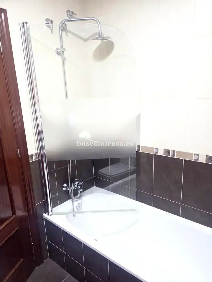 Baño de Piso en venta en Torredelcampo con Aire acondicionado, Trastero y Amueblado