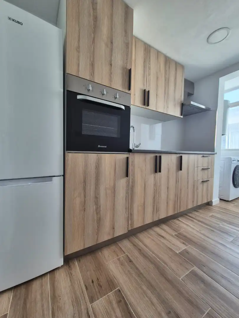 Wohnung zur Miete in Calle Ciudad de Paterna, 10, Parque Alcosa