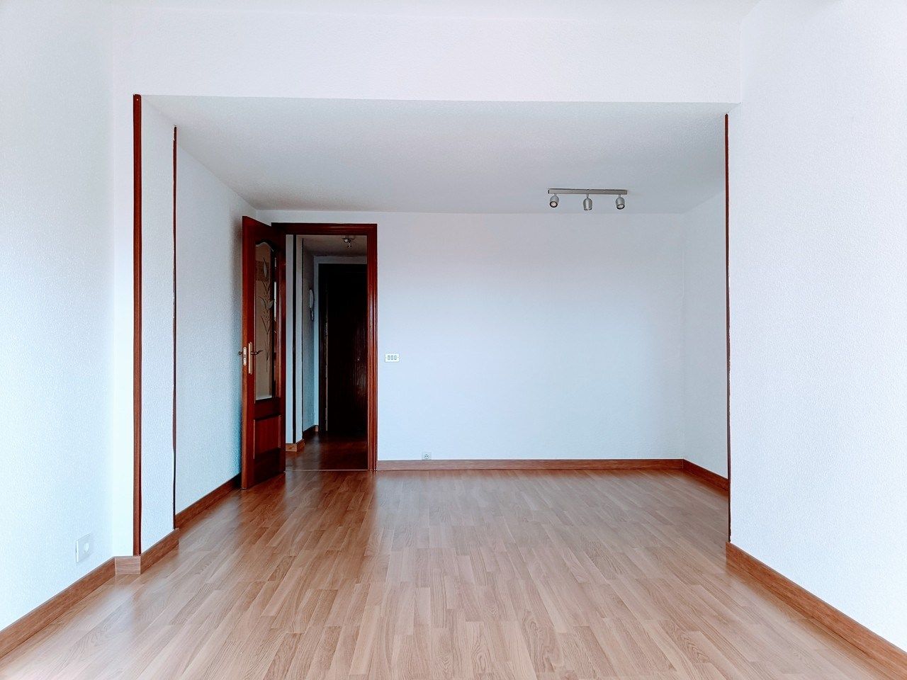 Living room of Flat for rent in  Madrid Capital  with Air Conditioner, Heating and Terrace