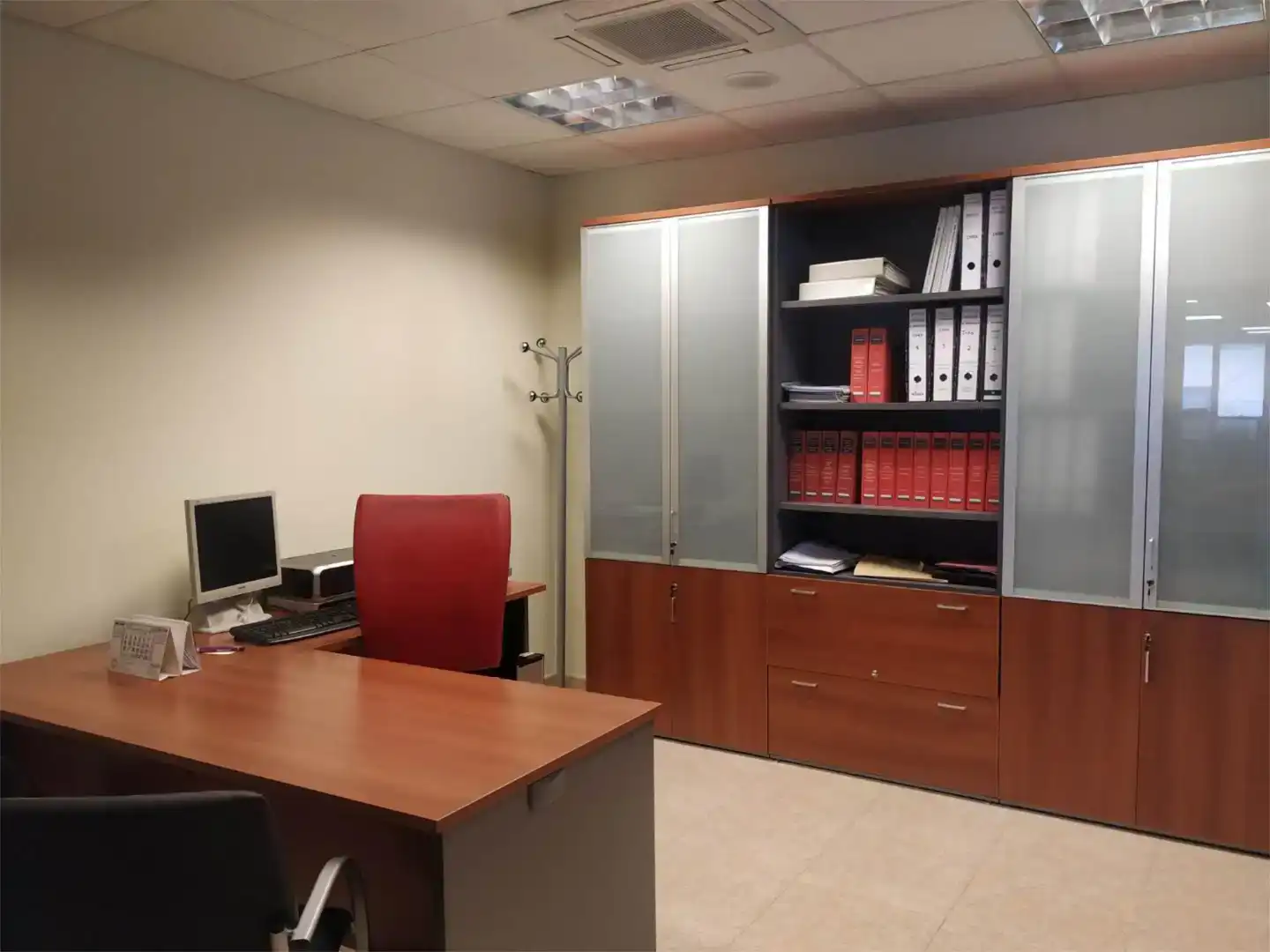 Industrial buildings for rent in Narón