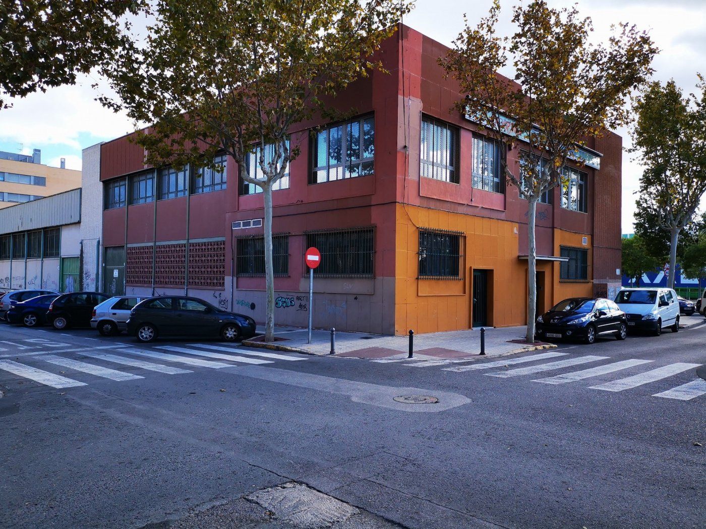 Vista exterior de Nau industrial en venda en Elche / Elx