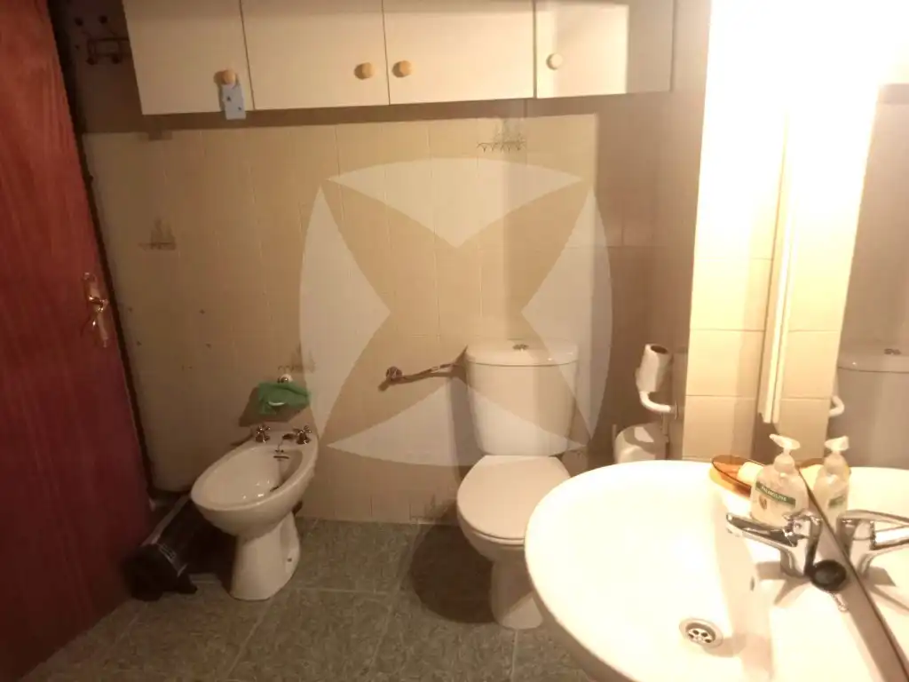 Bany de Pis en venda en Badajoz amb Aire condicionat, Terrassa i Moblat