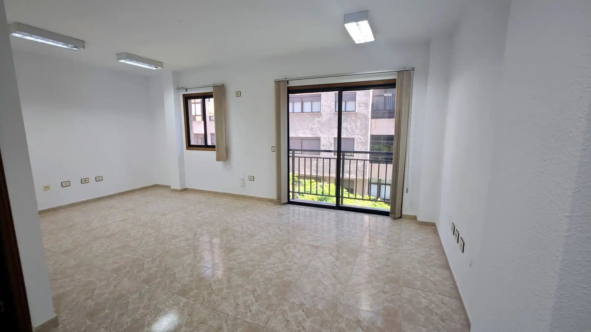 Living room of Office for rent in Santa Cruz de Tenerife