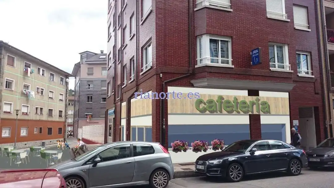 Local comercial en venta en La Felguera