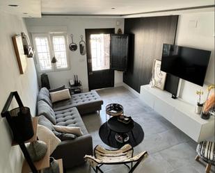 Sala d'estar de Casa o xalet de lloguer en Santa Pola amb Aire condicionat