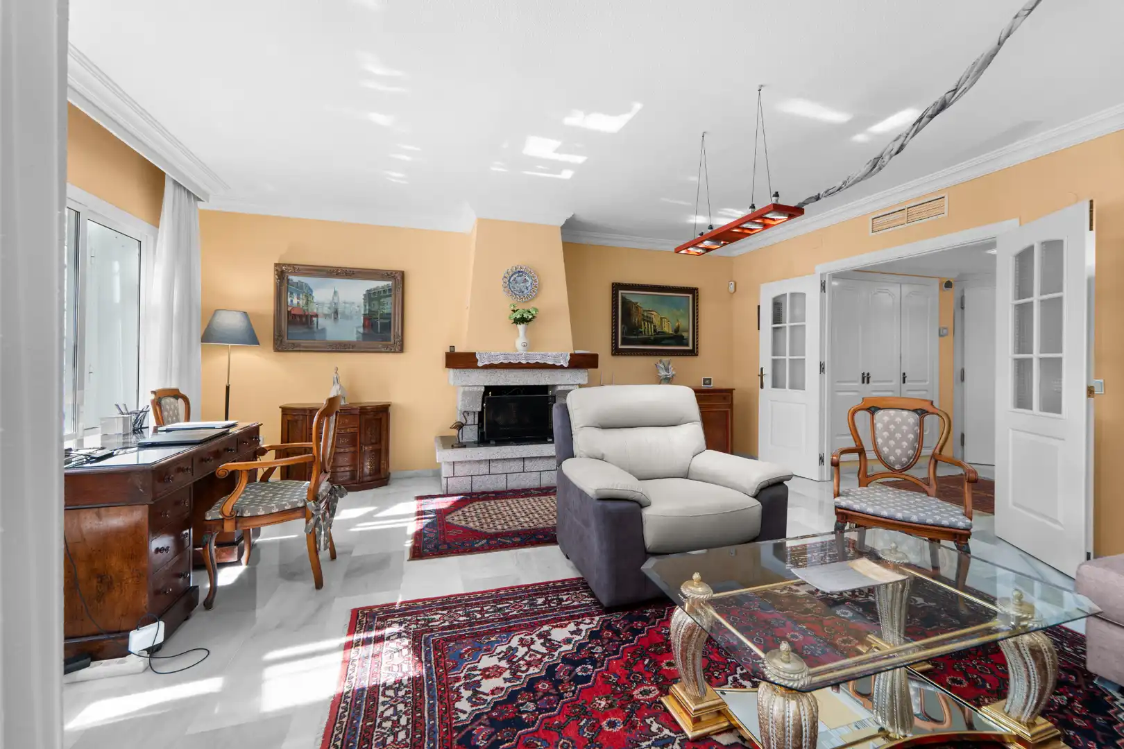 Living room of Flat for sale in Mijas  with Air Conditioner, Terrace and Storage room