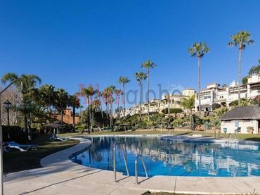 Flat with balcony for sale in San Pedro de Alcántara