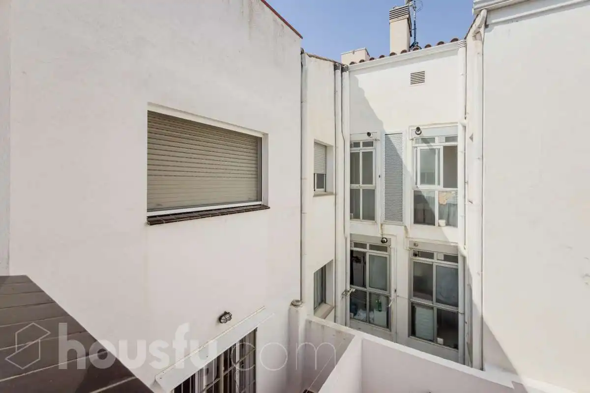 Exterior view of Flat for sale in Premià de Mar  with Air Conditioner, Heating and Storage room