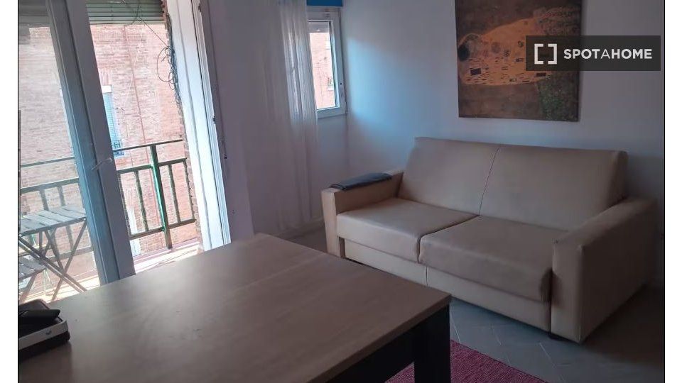 Sala d'estar de Pis de lloguer en  Madrid Capital amb Aire condicionat, Calefacció i Moblat