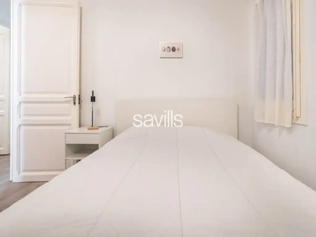 Schlafzimmer von Wohnungen zum Verkauf in Barcelona mit Möbliert und Balkon