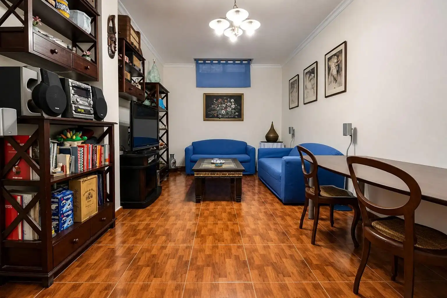 Sala d'estar de Casa o xalet en venda en Jerez de la Frontera amb Aire condicionat, Calefacció i Jardí privat