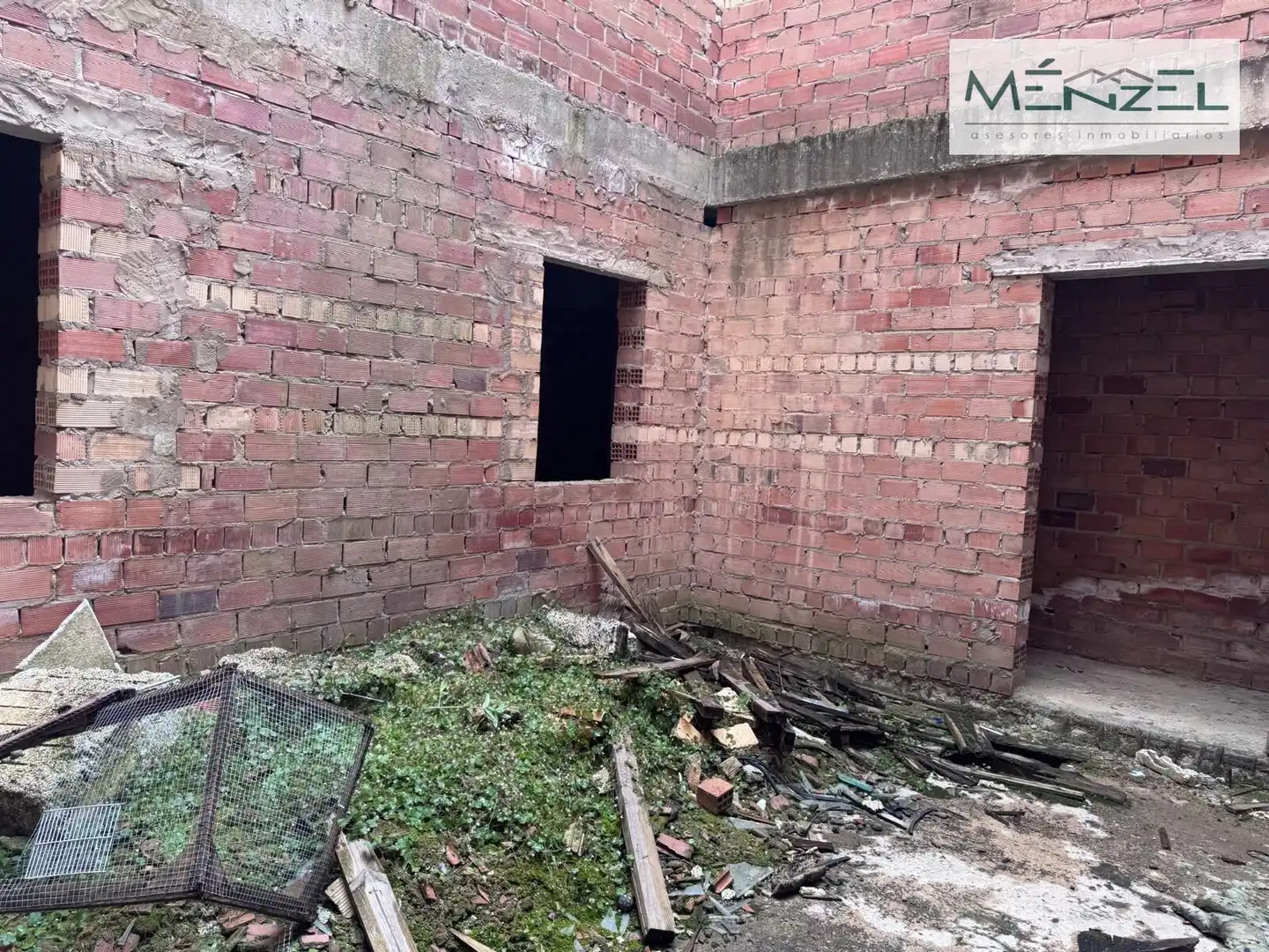 Buildings for sale in Pilas