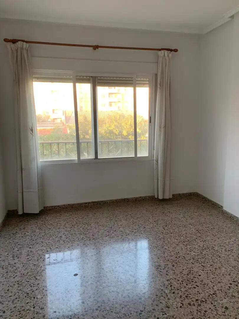 Dormitori de Pis en venda en Elche / Elx amb Aire condicionat