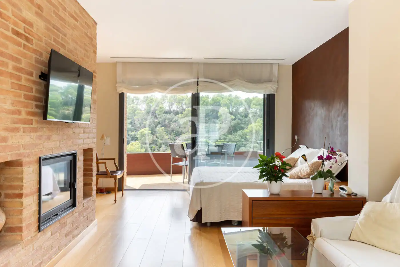 Living room of Houses for sale in Sant Cugat del Vallès  with Air Conditioner, Heating and Private garden