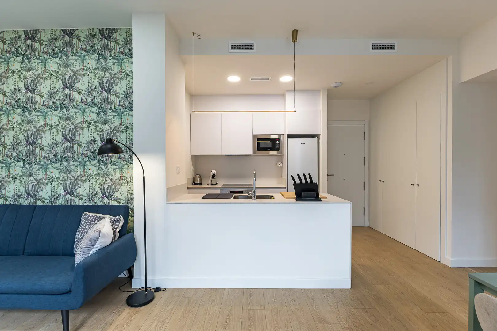 Kitchen of Apartments for sale in Vilanova i la Geltrú  with Air Conditioner, Heating and Storage room