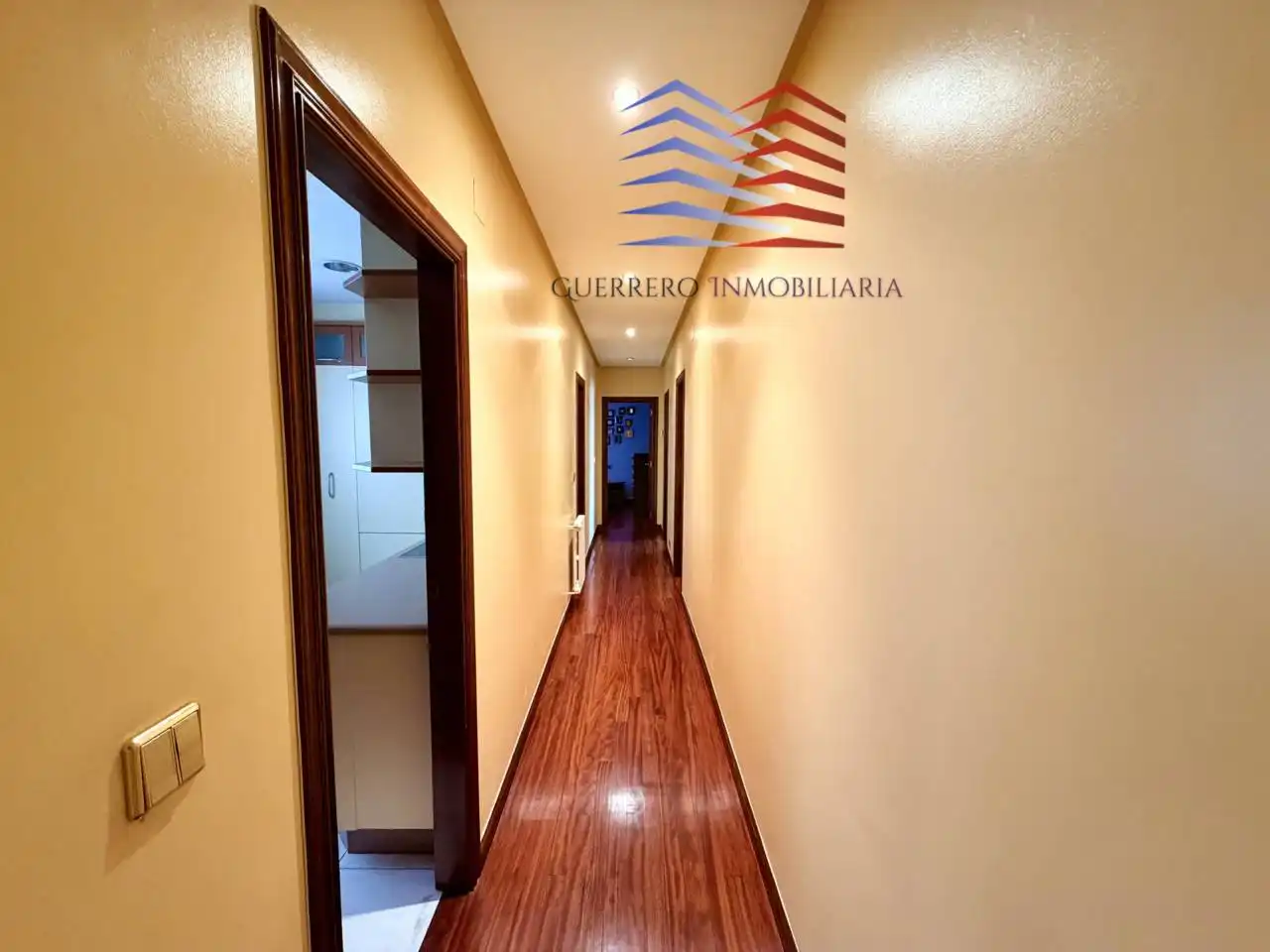 Apartament de lloguer en Ourense Capital  amb Calefacció, Parquet i Terrassa