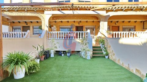 Foto 3 de Casa adosada en venta en Calle Jaume de Soler, 1, El Edén, Guardamar del Segura