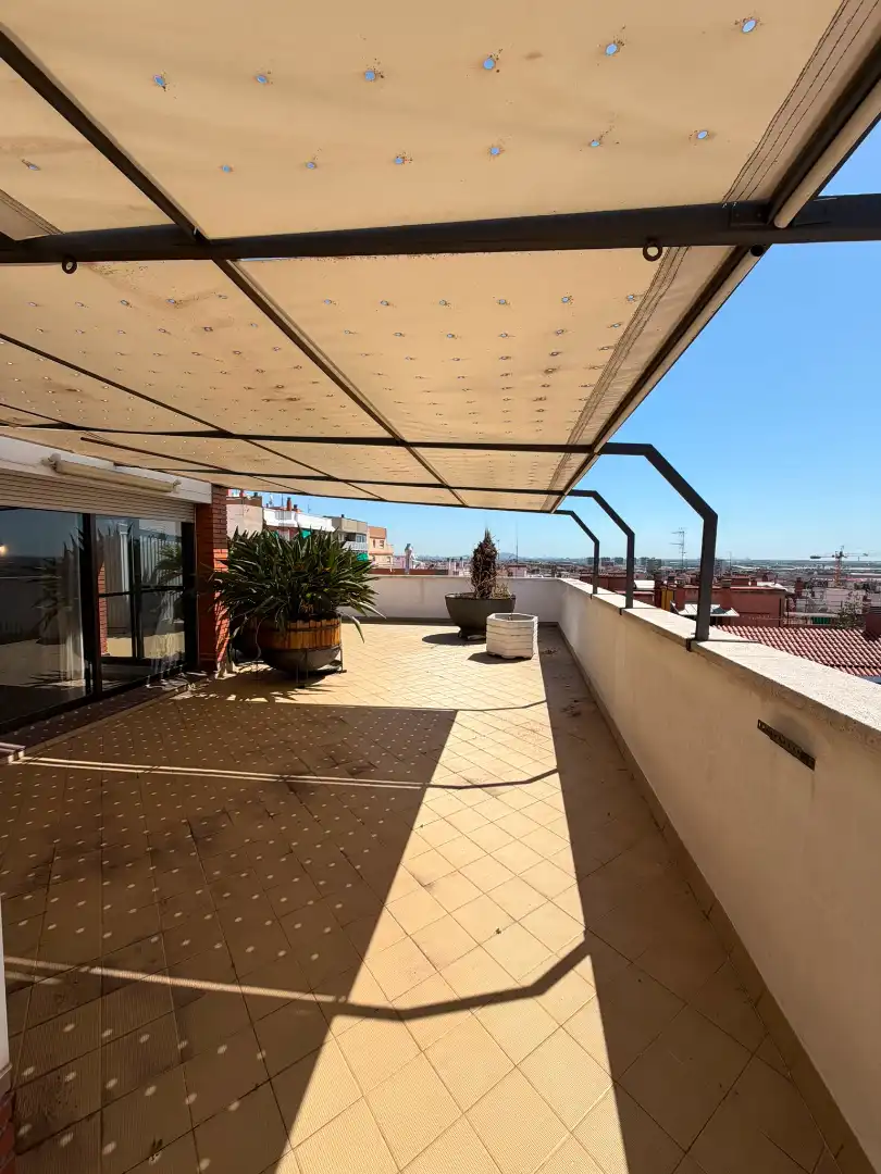 Terrasse von Dachboden zum Verkauf in Gavà mit Klimaanlage, Heizung und Terrasse
