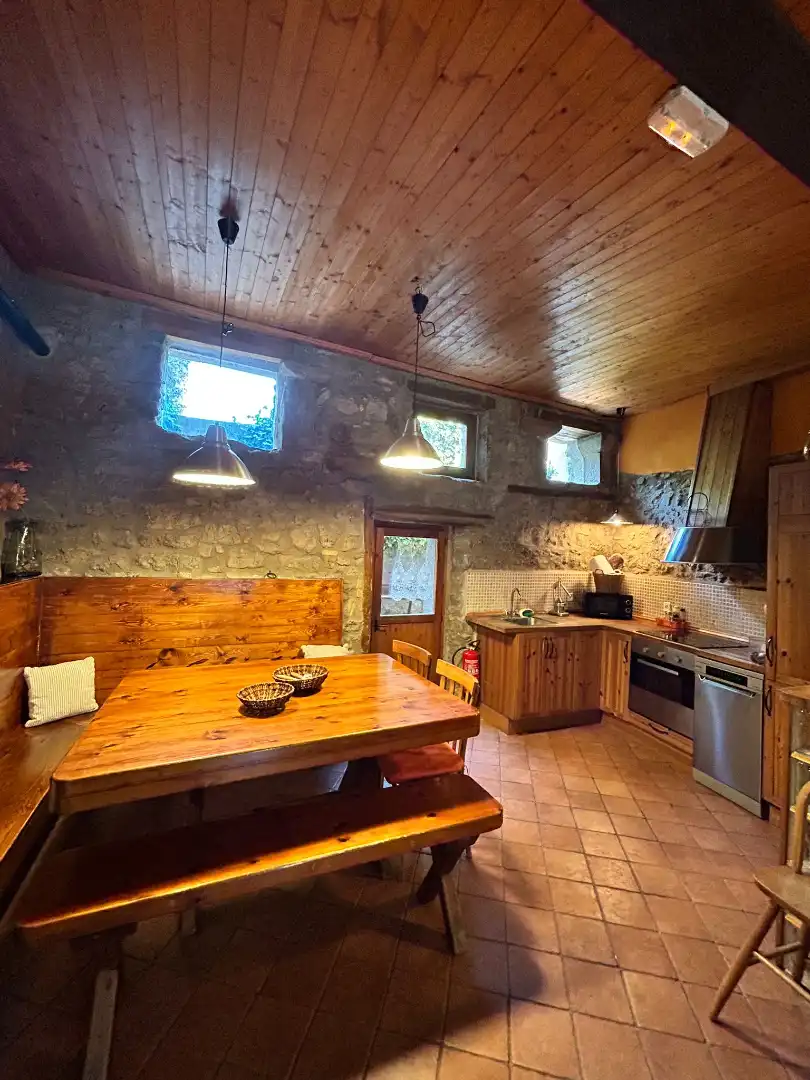 Cocina de Finca rústica en venta en Alpens con Calefacción, Parquet y Amueblado