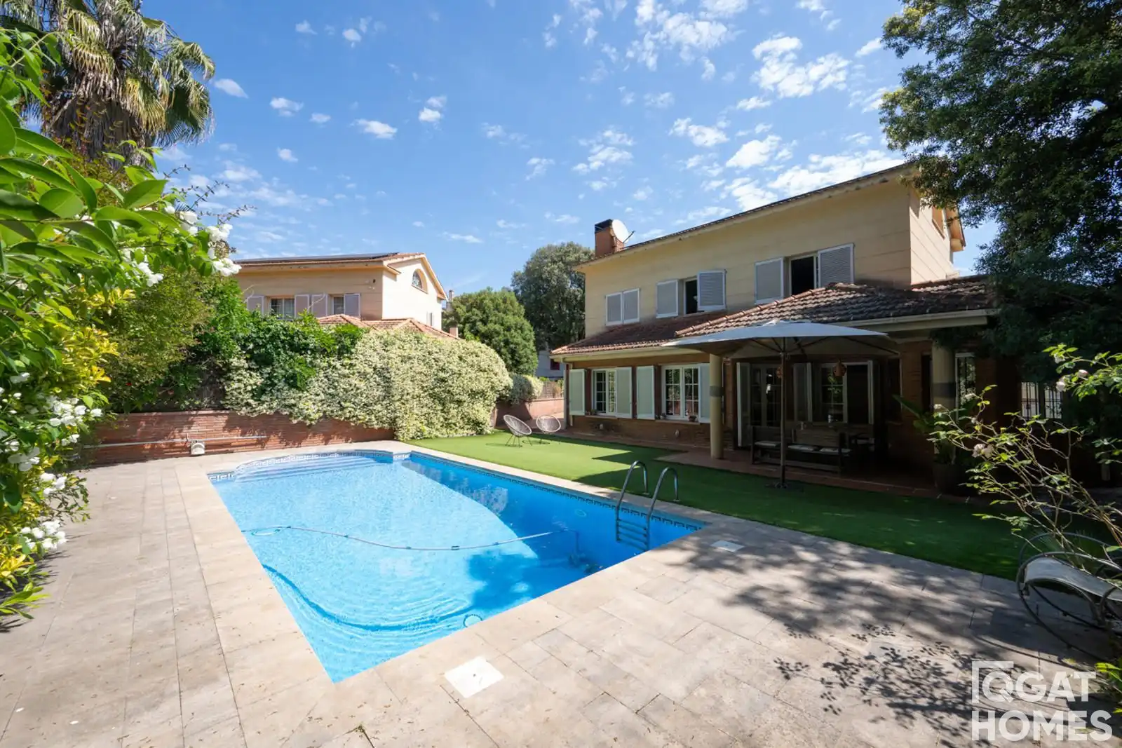 Garden of Houses for sale in Sant Cugat del Vallès  with Heating, Terrace and Storage room
