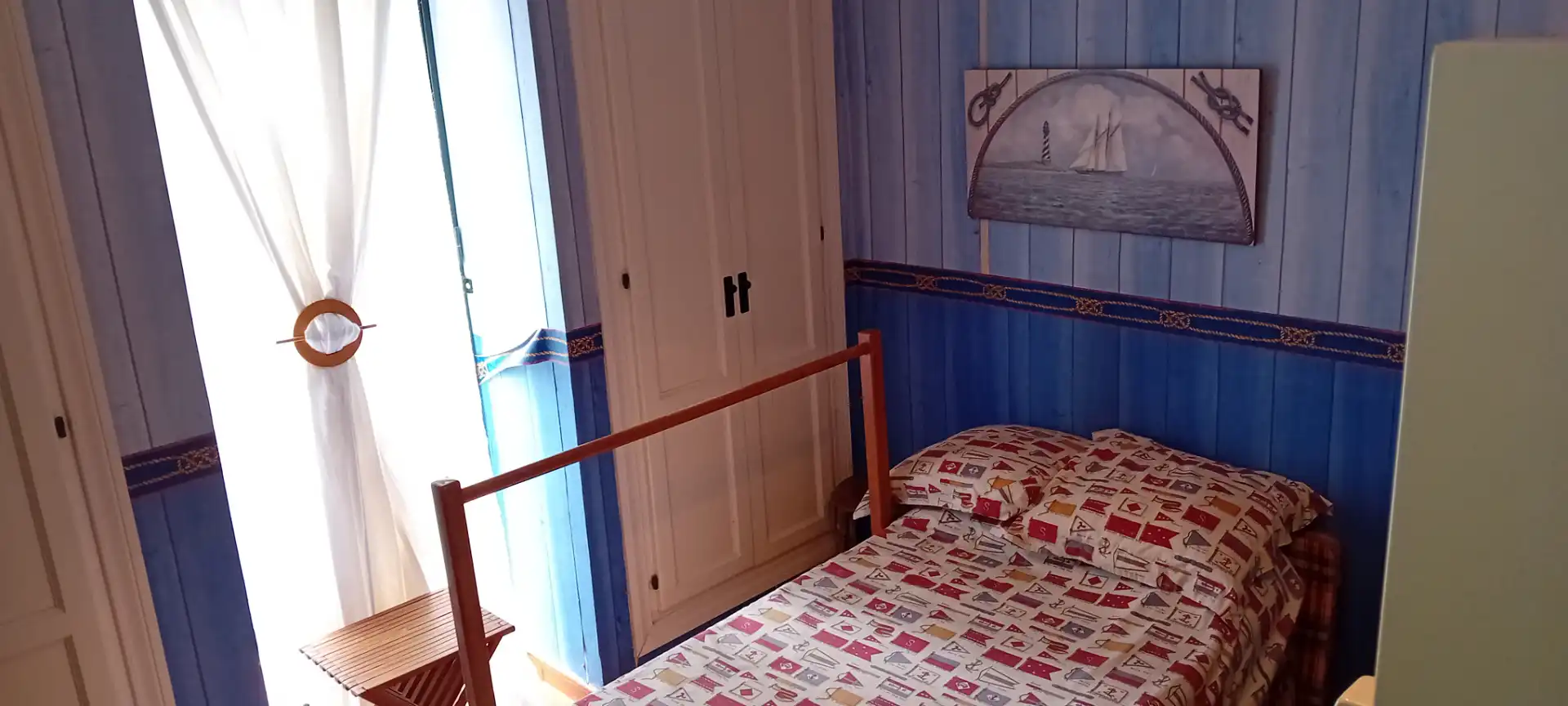 Dormitori de Casa adosada en venda en Casares amb Jardí privat, Terrassa i Forn