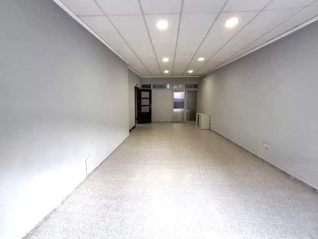 Local comercial de lloguer a La Roda, imagen 7