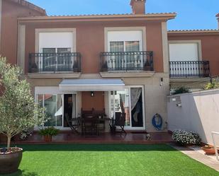 Jardí de Casa adosada en venda en Sanxenxo amb Calefacció, Jardí privat i Parquet