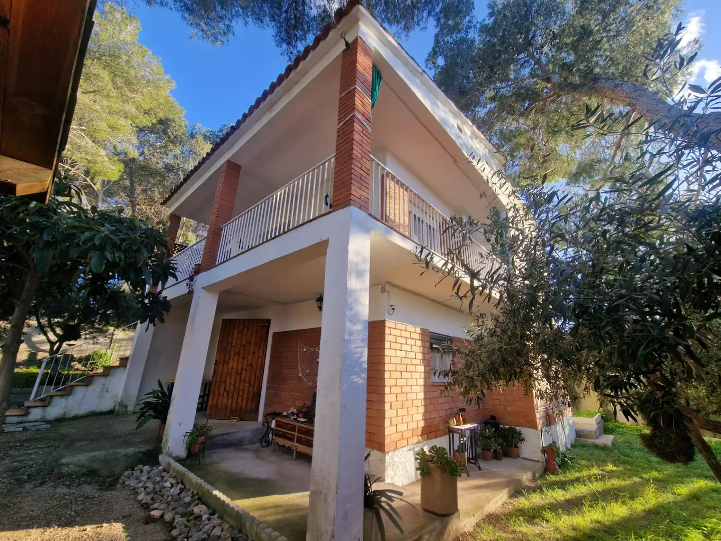 Vista exterior de Casa o xalet en venda en Cubelles amb Aire condicionat, Calefacció i Jardí privat