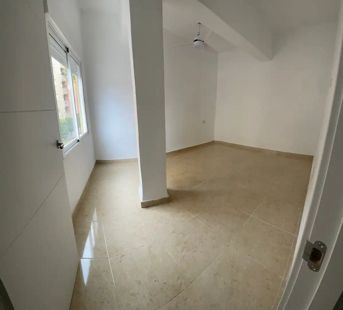 Flat for rent in Avenida de la Industria, 38, Centro