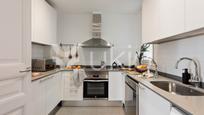 Kitchen of Apartment to rent in  Barcelona Capital  with Air Conditioner, Heating and Furnished