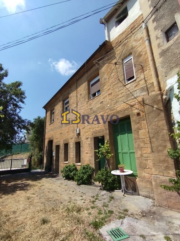 Exterior view of Flat for sale in Valle de Tobalina  with Furnished