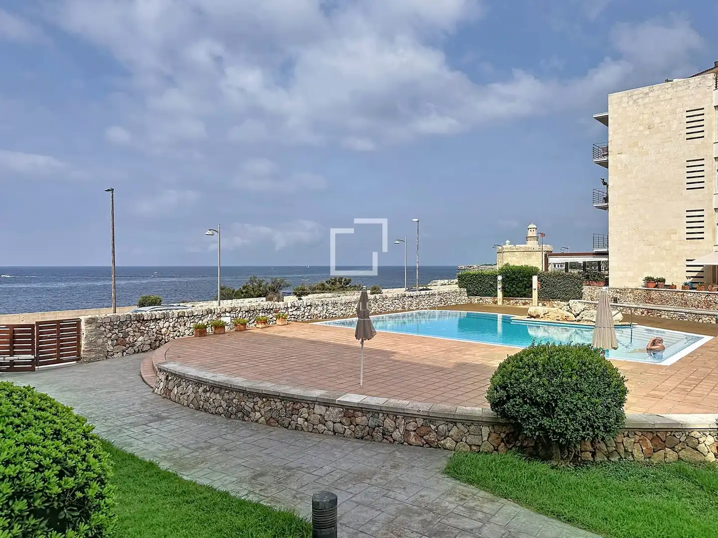 Schwimmbecken von Wohnung zur Miete in Ciutadella de Menorca mit Klimaanlage, Heizung und Privatgarten