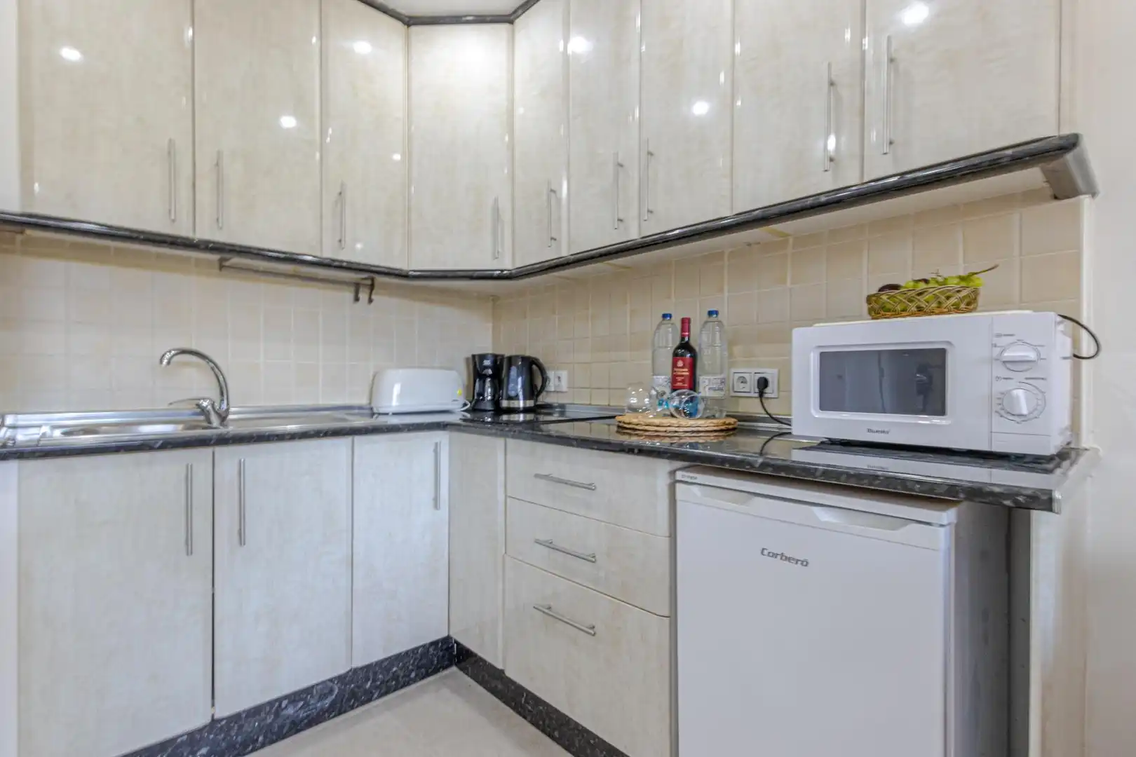 Apartamento en venta en Avenida Avenida de Rocío Jurado, Parque de la Paloma