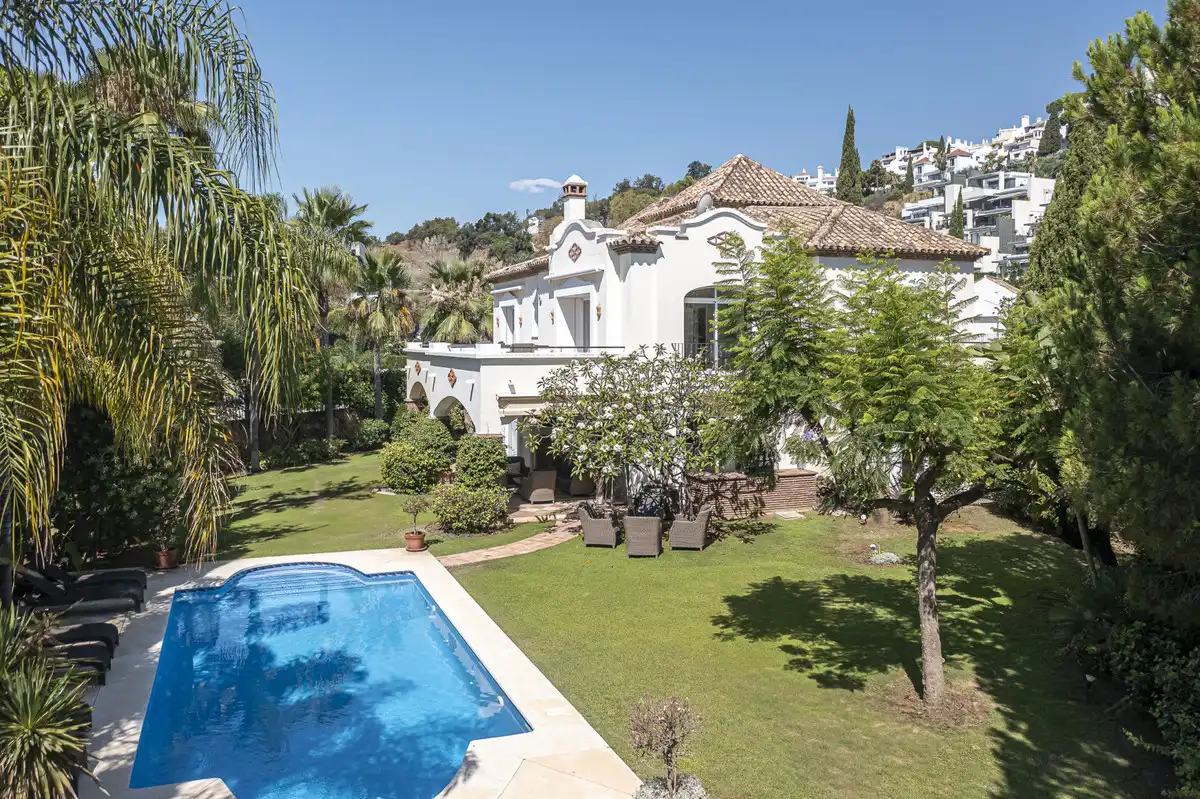 Casa a schiera in vendita a Benahavís pueblo