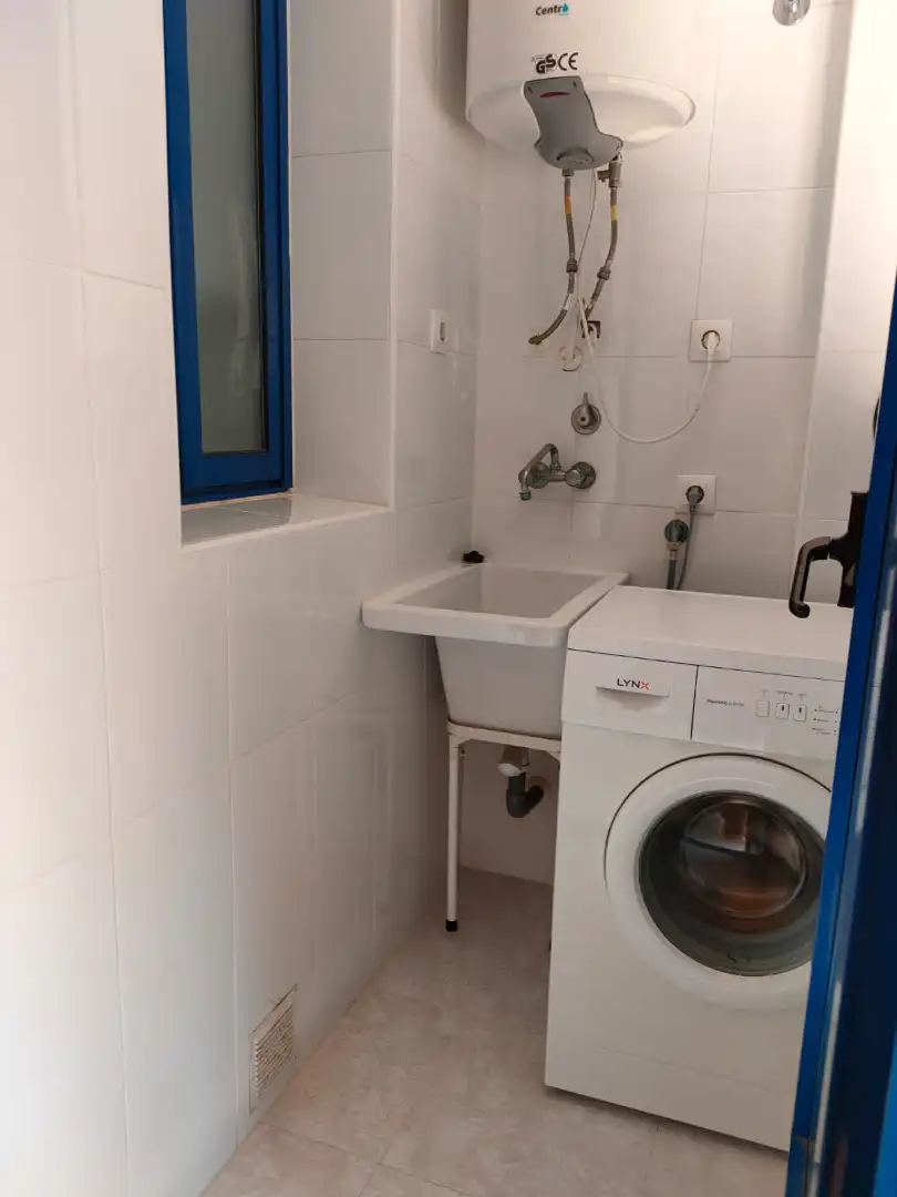 Badezimmer von Wohnung zur Miete in Cartagena mit Möbliert, Ofen und Waschmaschine