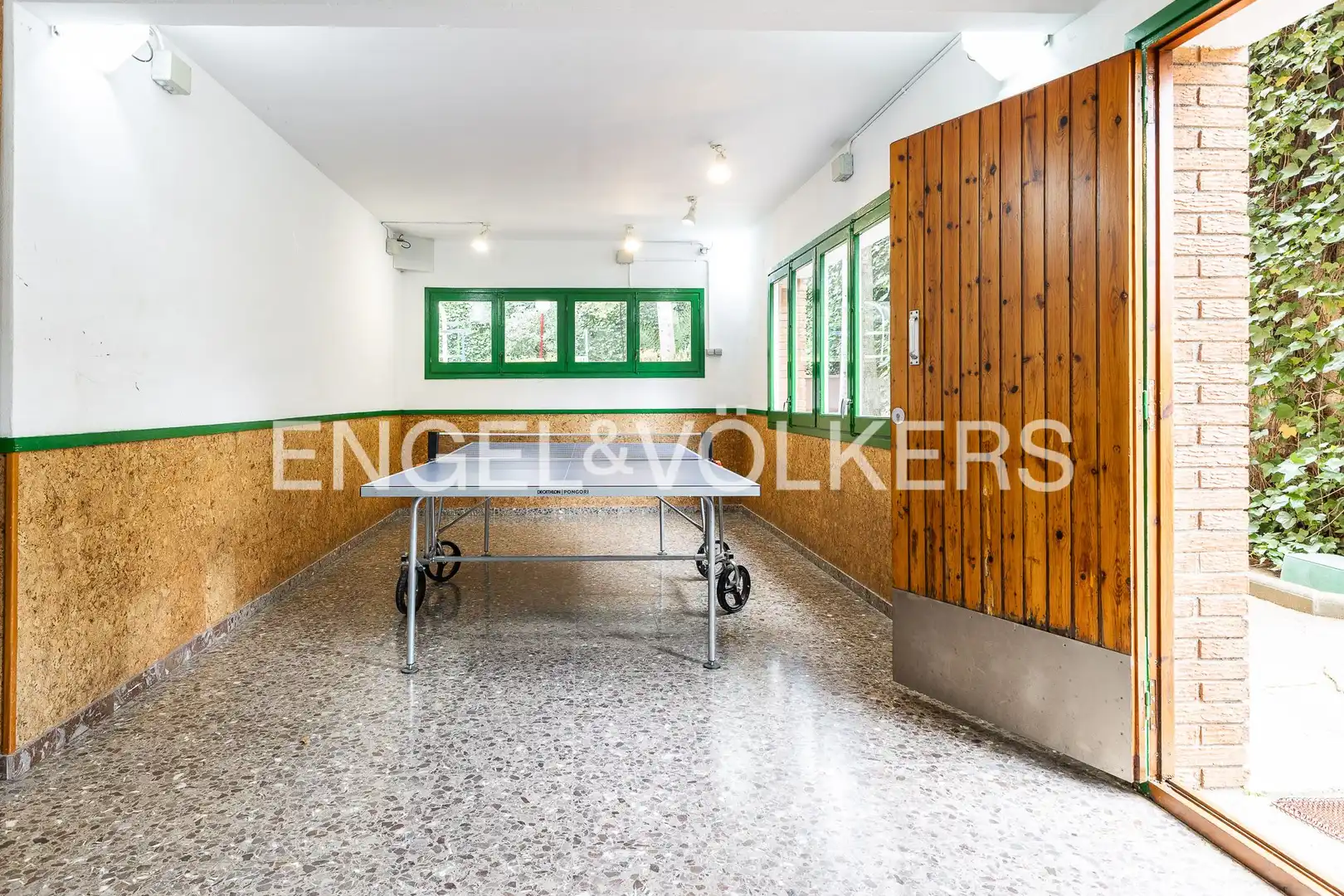 Piso en venta en Sant Cugat del Vallès con Aire acondicionado, Calefacción y Jardín privado