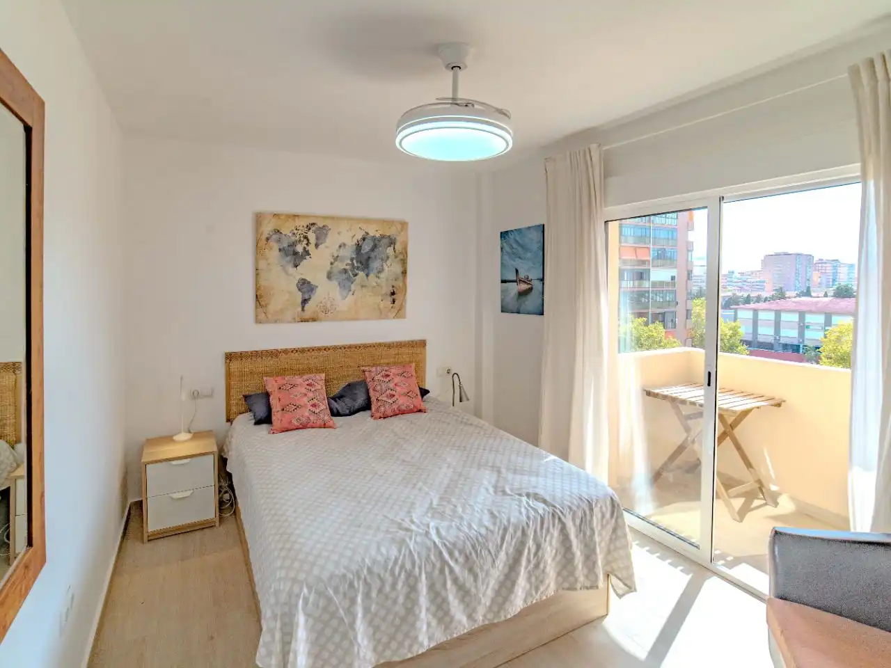 Bedroom of Flat for sale in Málaga Capital  with Air Conditioner, Terrace and Balcony