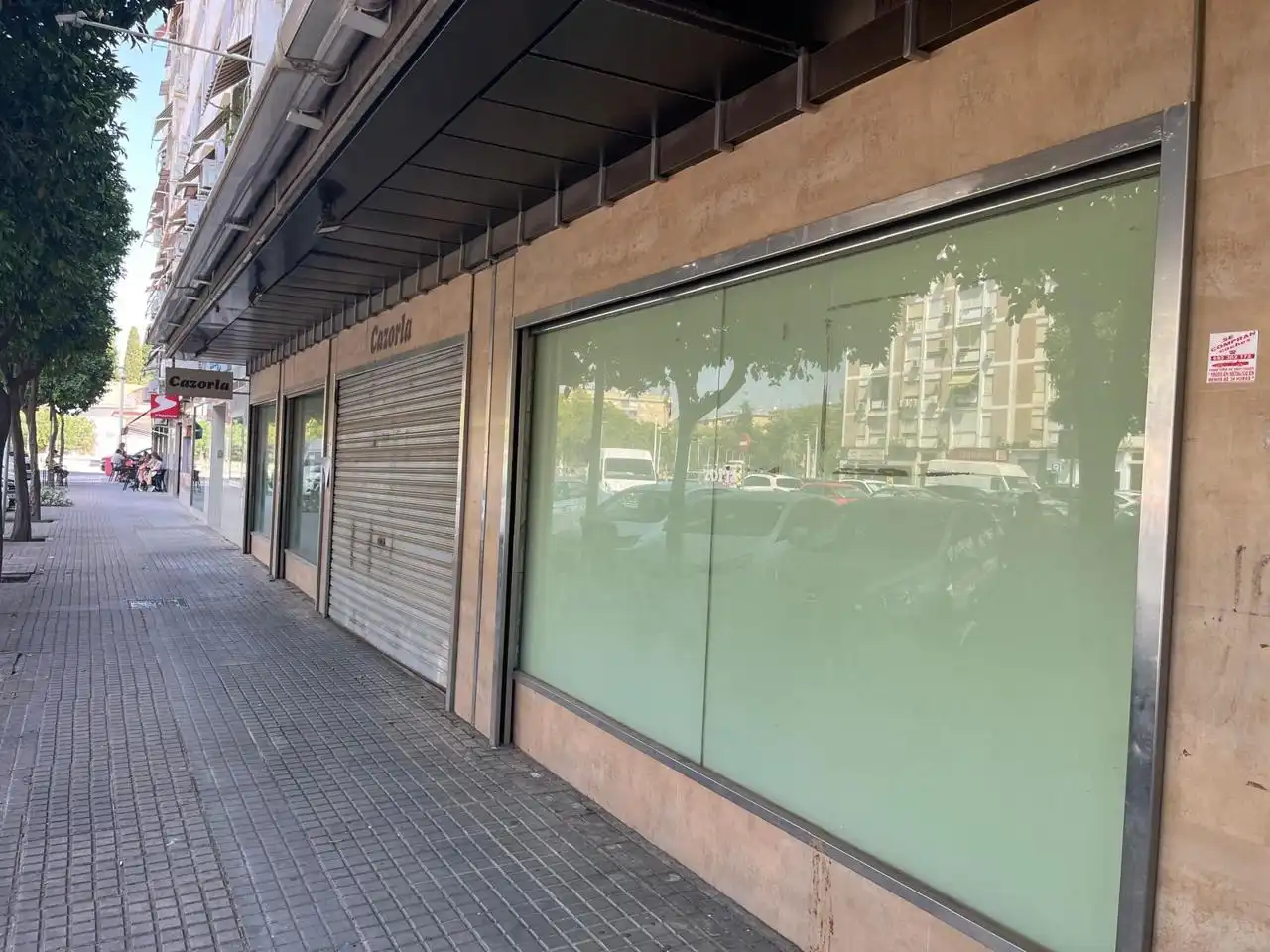 Local comercial en venda a Avenida Virgen Milagrosa