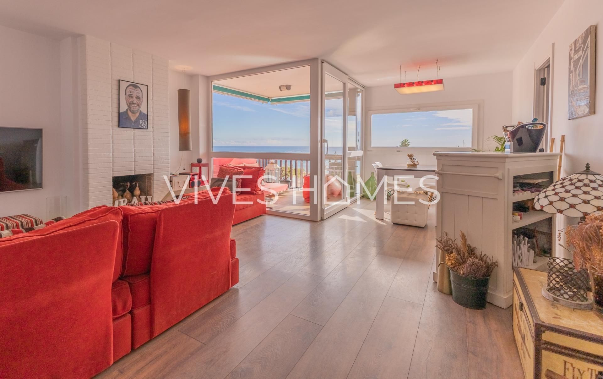 Sala d'estar de Pis en venda en Sant Andreu de Llavaneres amb Aire condicionat, Calefacció i Terrassa