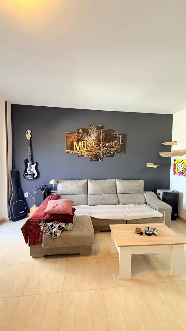 Wohnzimmer von Dachboden zum Verkauf in Fines