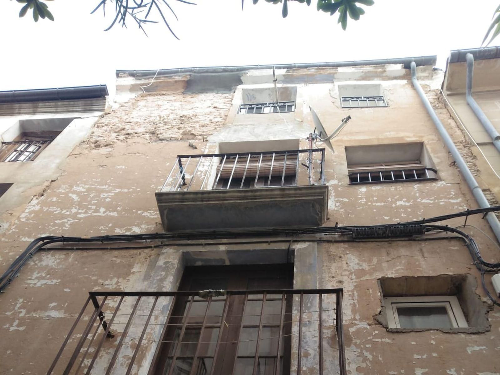 Vista exterior de Edifici en venda en Falces