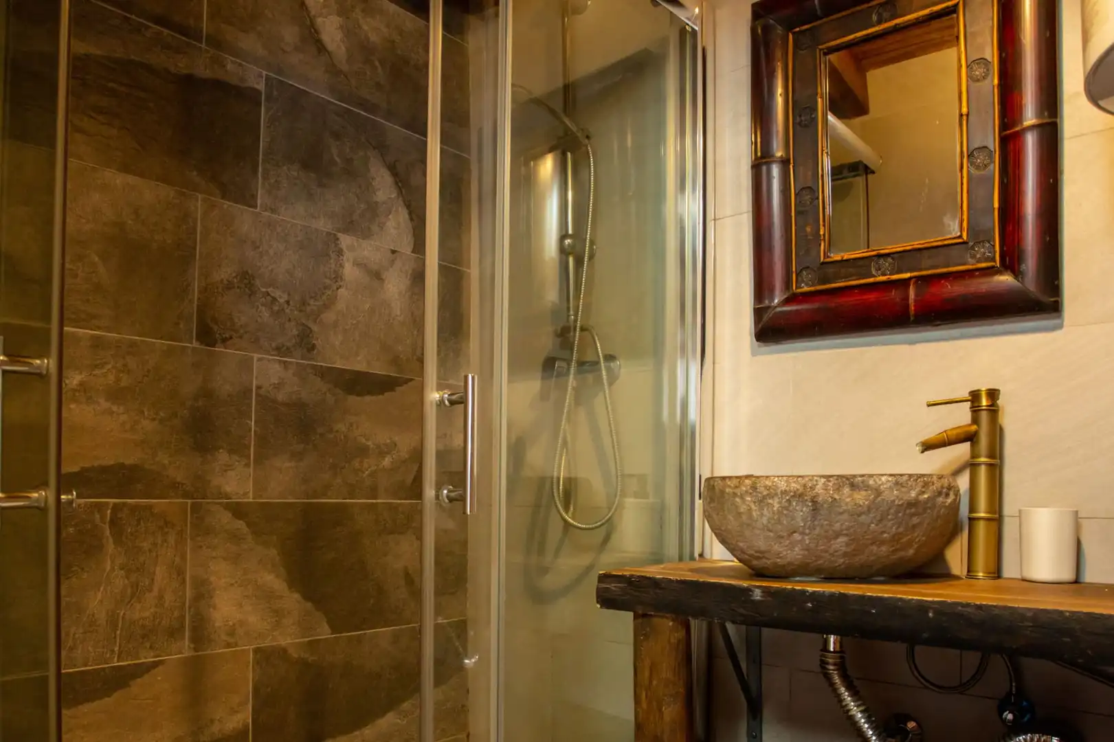 Bathroom of Apartments for rent in Chiclana de la Frontera  with Air Conditioner, Terrace and Swimming Pool