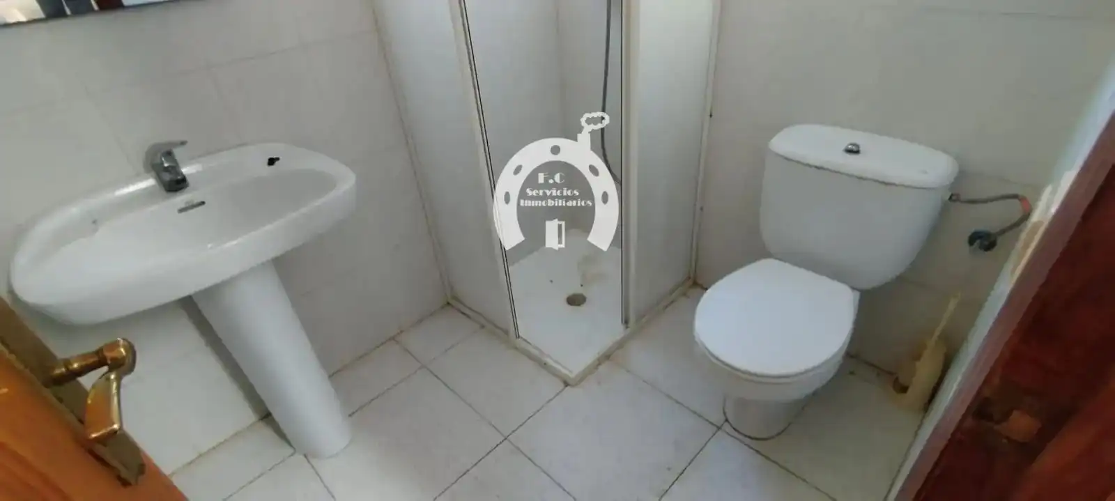 Bany de Casa o xalet en venda en Elche / Elx amb Jardí privat, Terrassa i Traster